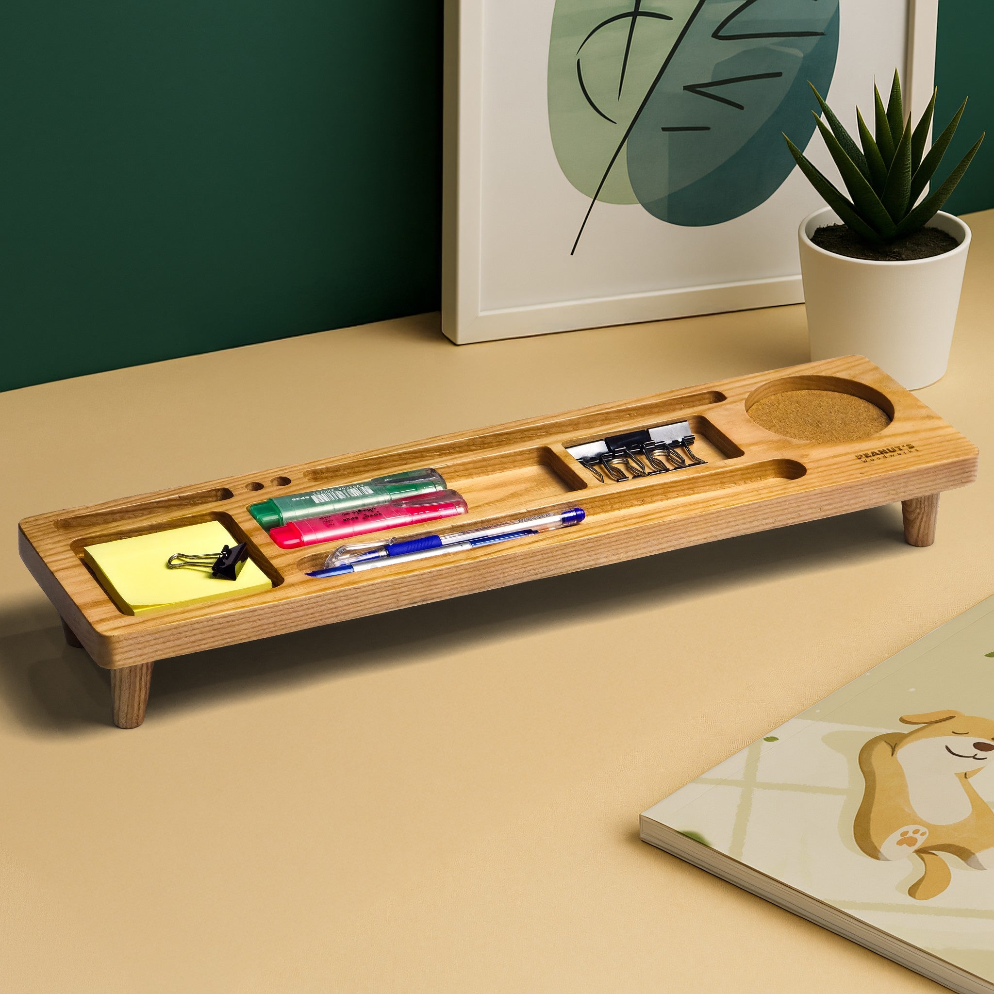 Khay gỗ xếp đồ bàn làm việc - "Ban Tổ Chức" từ Peanut's Woodworks