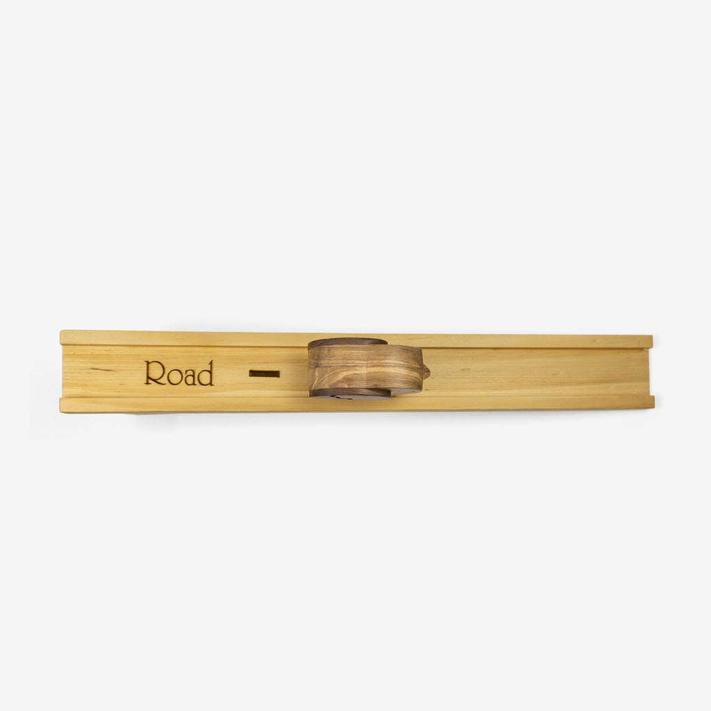 Đồ chơi Gà gỗ đi bộ - "Bawk Bawk" từ Peanut’s Woodworks