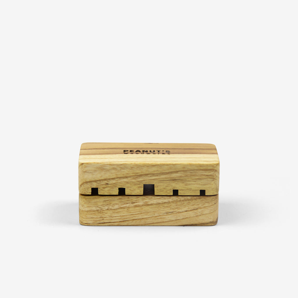 Chặn gỗ giữ dây cáp - "Bitelock" từ Peanut’s Woodworks