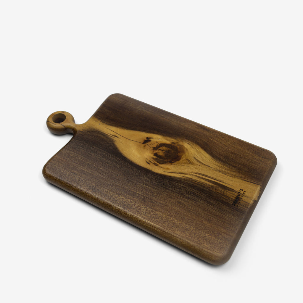 Thớt gỗ - "Đầu voi đuôi chuột" từ Peanut’s Woodworks