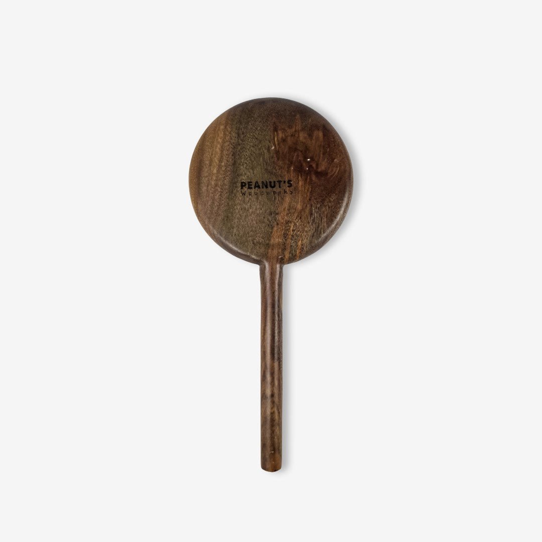 Gương cầm tay gỗ – “Kính lúp” từ Peanut’s Woodworks