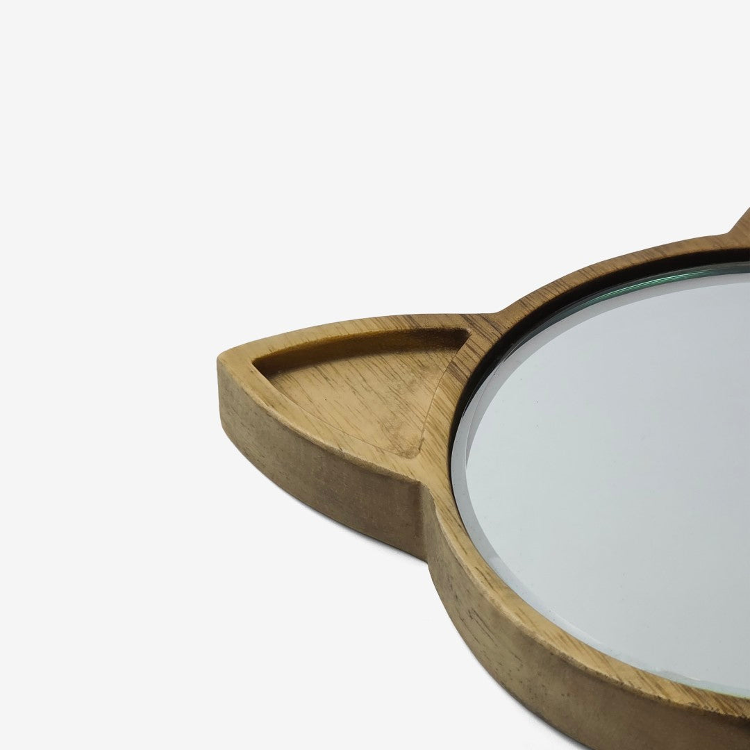 Gương cầm tay gỗ – “Mewrror” từ Peanut’s Woodworks