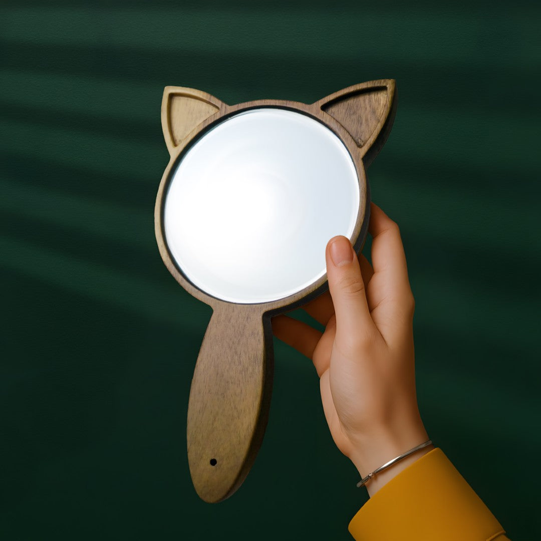 Gương cầm tay gỗ – “Mewrror” từ Peanut’s Woodworks