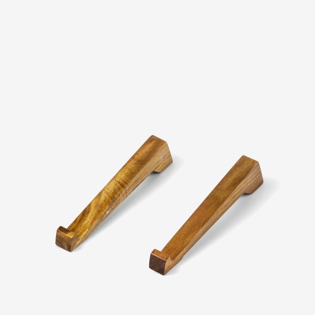 Đế kê laptop nghiêng giúp tản nhiệt – “Overstand” từ Peanut’s Woodworks