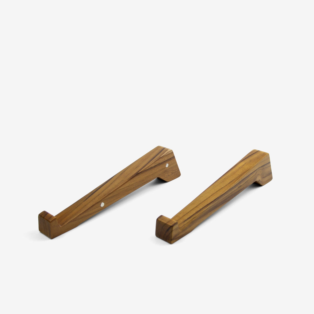 Đế kê laptop nghiêng giúp tản nhiệt - "Overstand" từ Peanut’s Woodworks