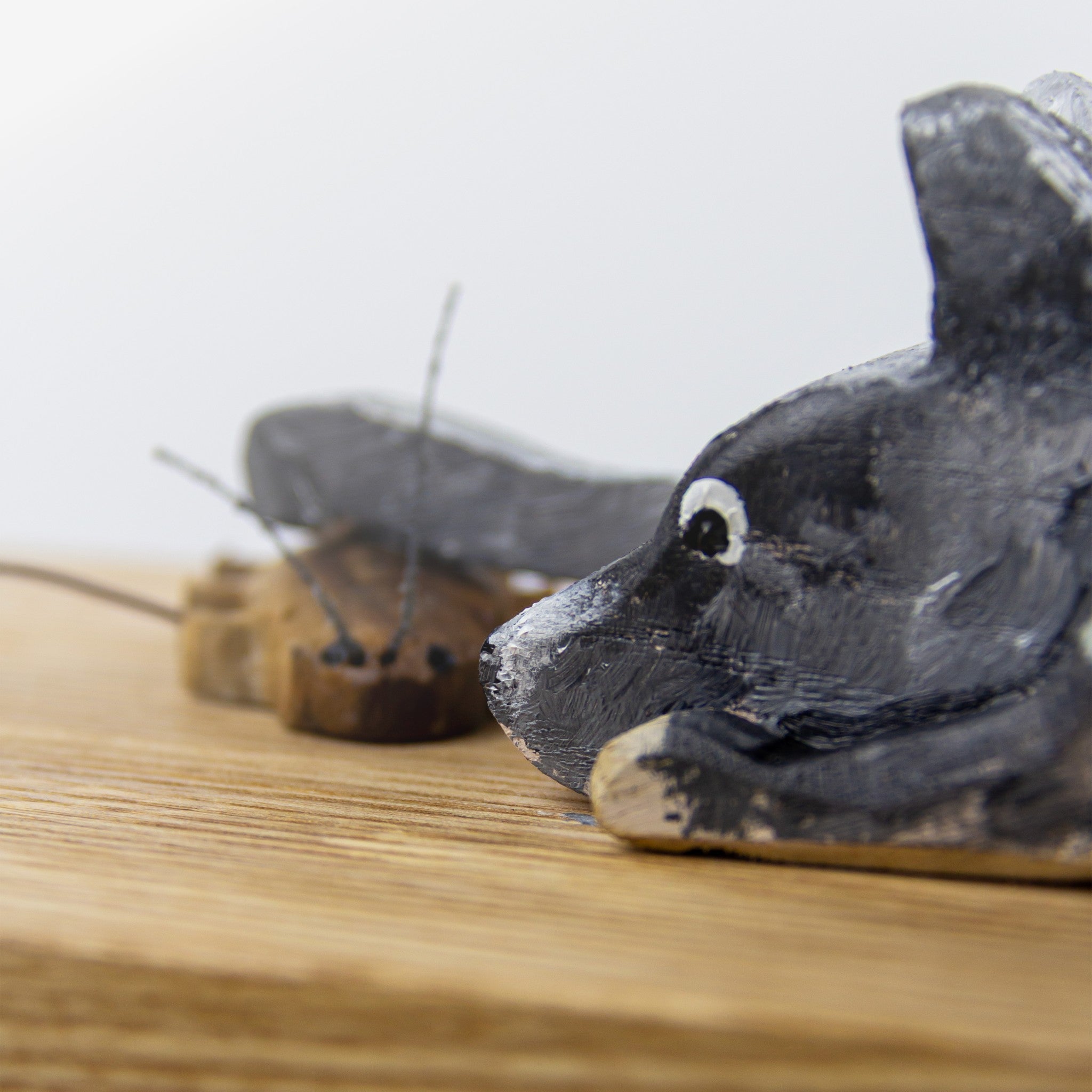 Đồ chơi gỗ cơ học - "Roach & Roll" từ Peanut’s Woodworks