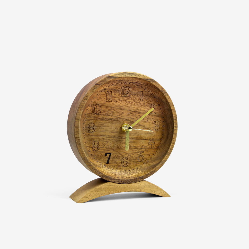 Đồng hồ gỗ để bàn - "Seven" từ Peanut’s Woodworks