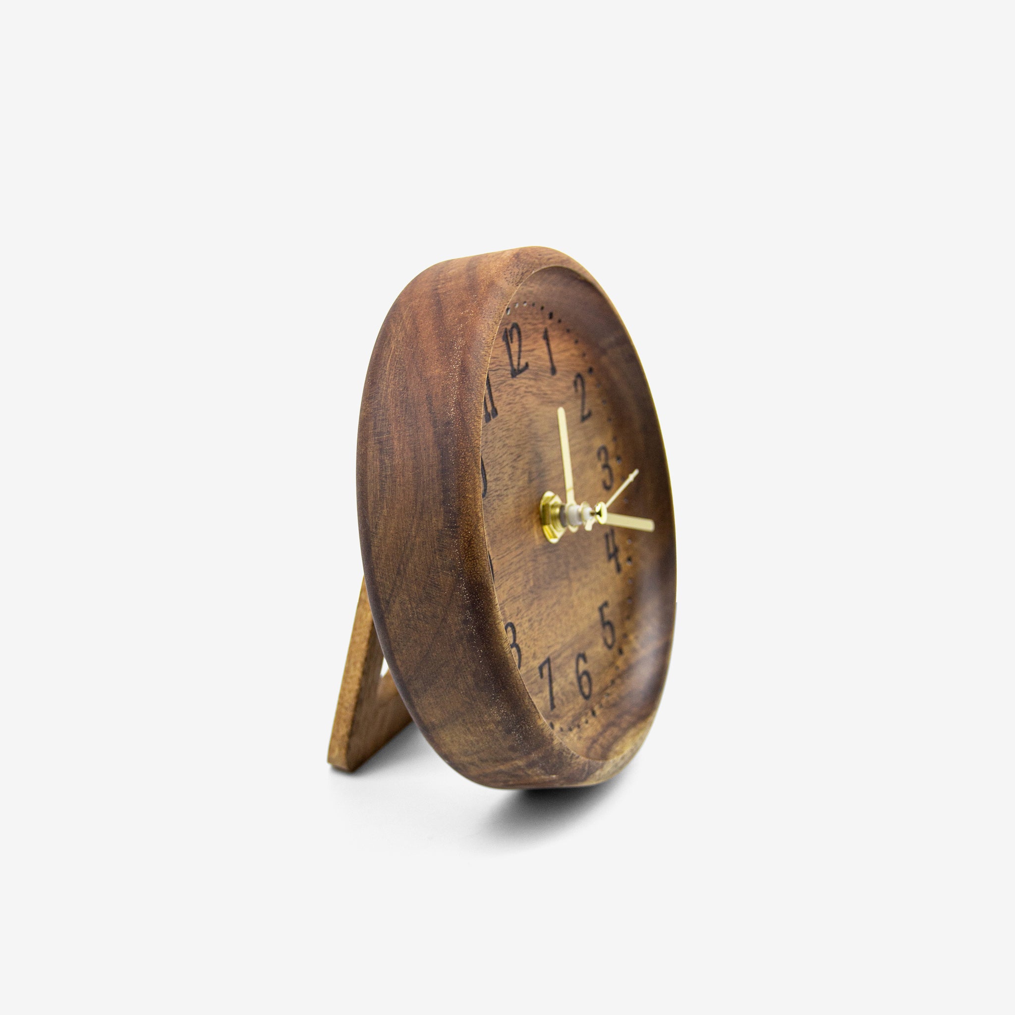 Đồng hồ gỗ để bàn hình tròn - "Woockie" từ Peanut’s Woodworks